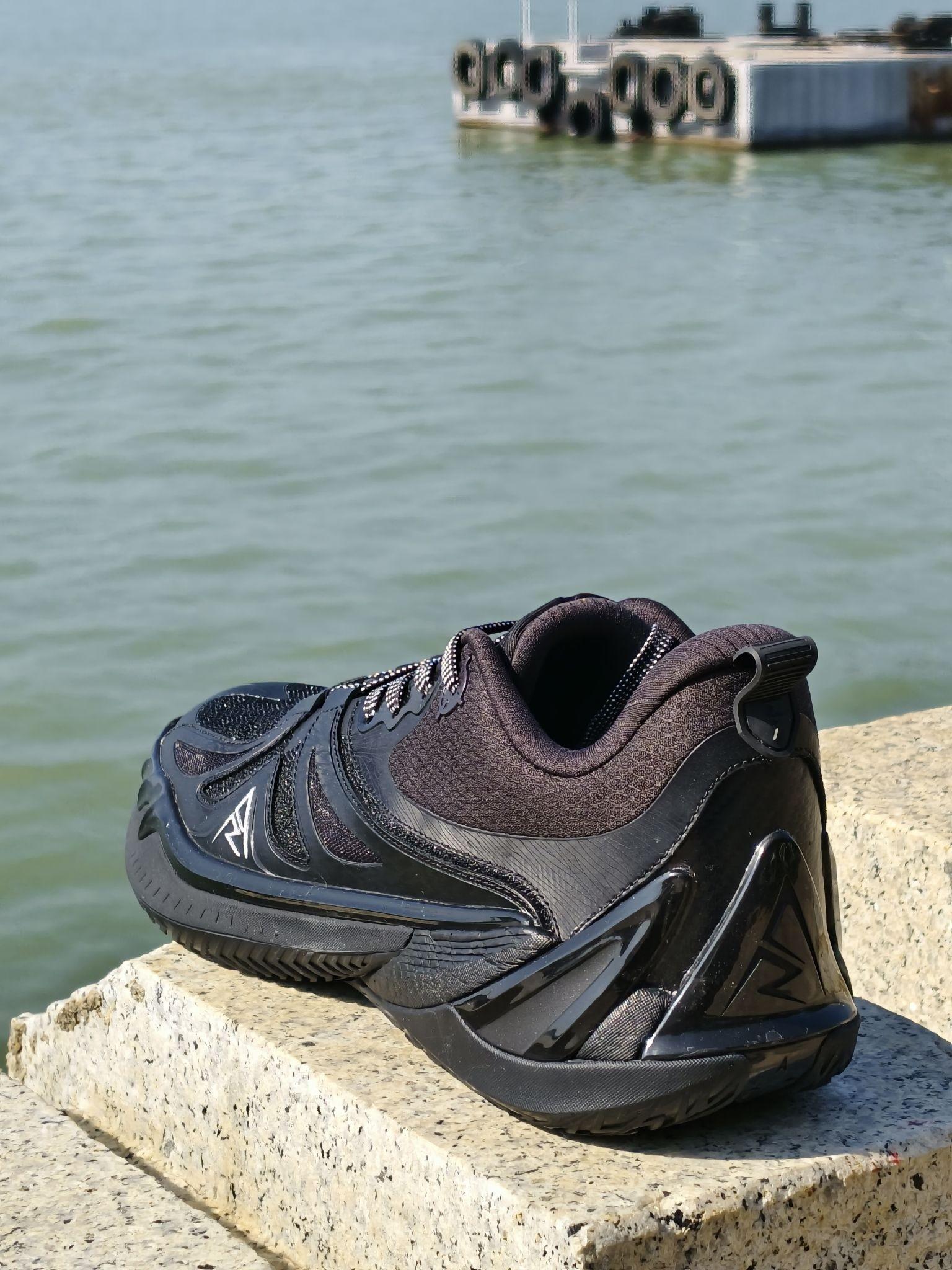 黑马的战靴·AR3